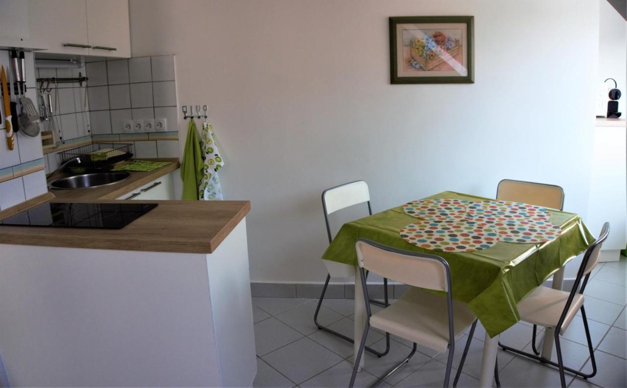 Nefelejcs Apartmanhaz Денешдиаш Экстерьер фото
